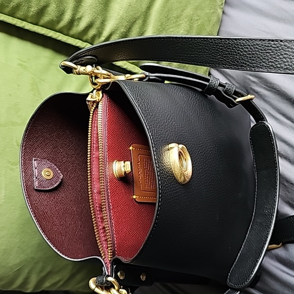 Coach like new bag - Picture 2 of 4